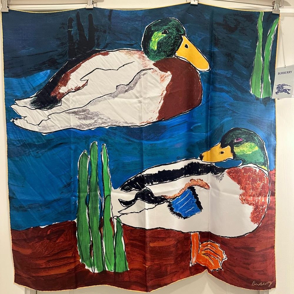 BNWT Burberry Multicolor Scarf with duck detail